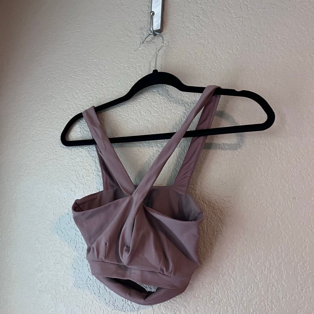 Alo Yoga Sports Bra Criss Cross Halter Opening Thick Straps Logo Workout Dusty - Picture 3 of 8